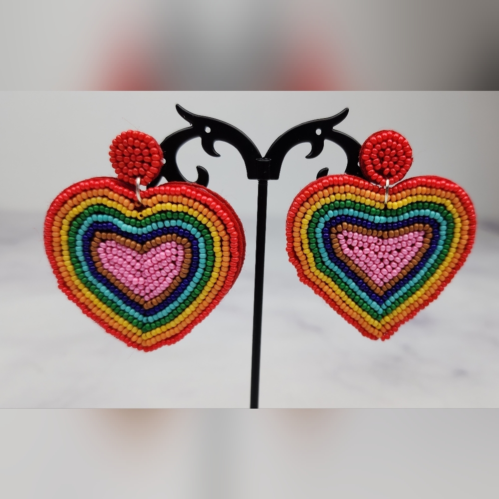 ❤️ Seed bead rainbow heart earrings - Picture 4 of 4